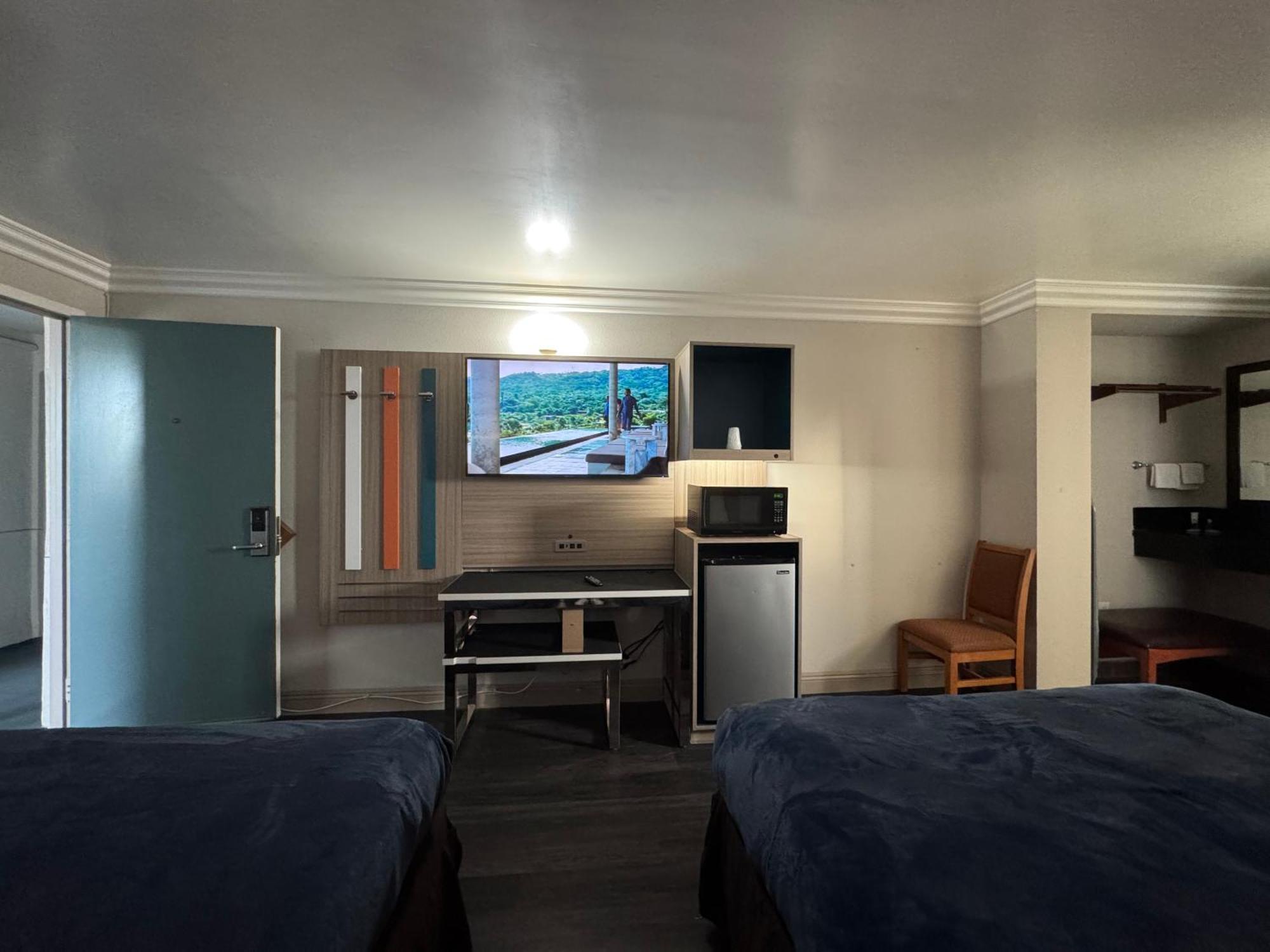 Rodeway Inn Ventura Exterior photo